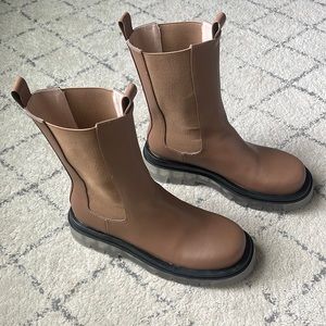 Women’s tan flat boots (no brand). Size 10.
